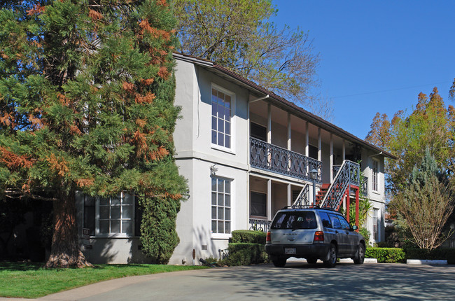 Garden Villa Apartments