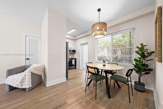 1471 Lincoln Terrace in Miami Beach, FL - Building Photo - Building Photo