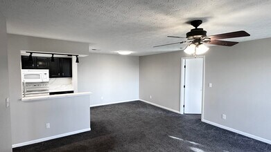 8919 Eagleview Dr in Beckett Ridge, OH - Building Photo - Building Photo