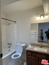 955 Normandie Ave in Los Angeles, CA - Building Photo - Building Photo