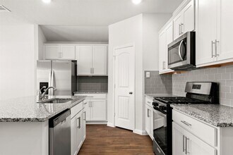109 Docile Lp in San Marcos, TX - Building Photo - Building Photo