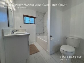 11511 Haas Ave in Hawthorne, CA - Building Photo - Building Photo