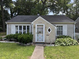 4536 23rd Ave in Rock Island, IL - Building Photo