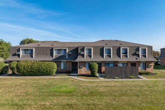 Wyndham Ridge Townhomes in Columbus, OH - Building Photo - Building Photo