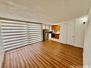 909 Kaheka St in Honolulu, HI - Building Photo - Building Photo