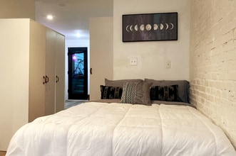 1107 6th St NE in Washington, DC - Building Photo - Building Photo