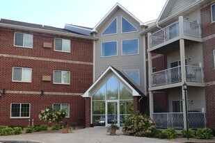 Courtwood Village I Apartments