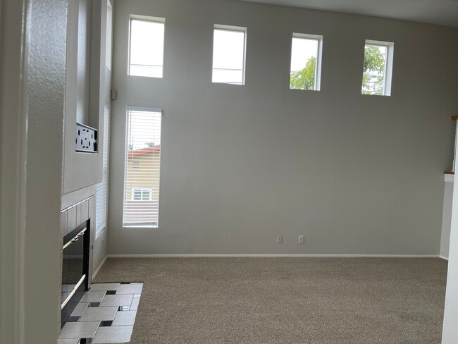 19062 Windridge Ln in Huntington Beach, CA - Building Photo - Building Photo