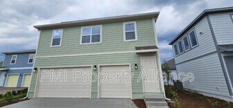 3151 Voyager Ave in St. Cloud, FL - Building Photo