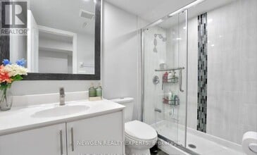 68 Root Crescent in Ajax, ON - Building Photo - Building Photo