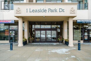 1 Leaside Park Dr in Toronto, ON - Building Photo