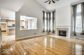 7533 Prairie View Dr in Indianapolis, IN - Building Photo - Building Photo