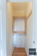 SECOND AVENUE, Unit 3H in New York, NY - Foto de edificio - Building Photo