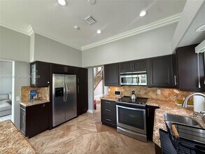1070 Capistrano in Weston, FL - Building Photo - Building Photo