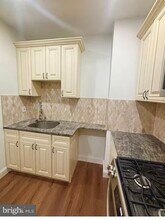 320 Loney St, Unit 320 in Philadelphia, PA - Building Photo - Building Photo