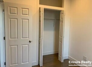 80 West Cedar St, Unit #2 in Boston, MA - Building Photo - Building Photo