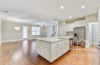 2005 Kings Gate Ln in Mount Pleasant, SC - Building Photo - Building Photo