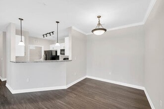 Creekside Apartment Homes in Broken Arrow, OK - Foto de edificio - Building Photo