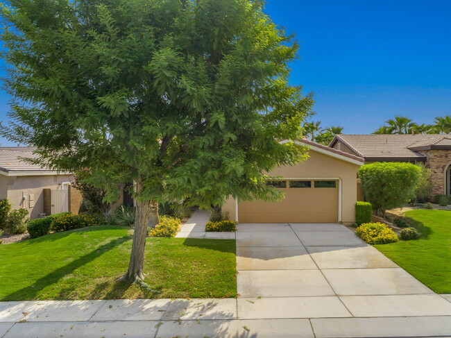 60224 Honeysuckle St in La Quinta, CA - Building Photo - Building Photo