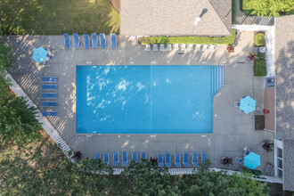 Terraces at Northridge in Brooklyn, OH - Building Photo - Building Photo