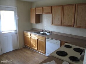 1404 Dunaway St in Amarillo, TX - Building Photo - Building Photo