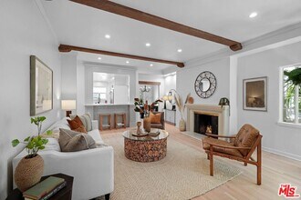 9677 Charleville Blvd in Beverly Hills, CA - Building Photo - Building Photo