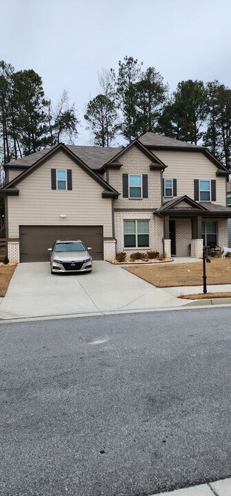 1746 Hamilton Lake Pkwy in Buford, GA - Building Photo