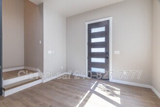 414 Montana St in San Antonio, TX - Building Photo - Building Photo