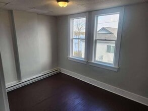 600 N Lake St in Warsaw, IN - Building Photo - Building Photo