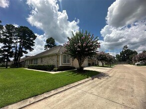 2027 Marchwood Manor Dr in Houston, TX - Building Photo - Building Photo