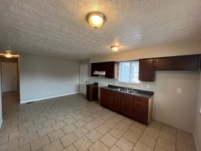 1810 S Edgecombe Ave in Indianapolis, IN - Building Photo - Building Photo