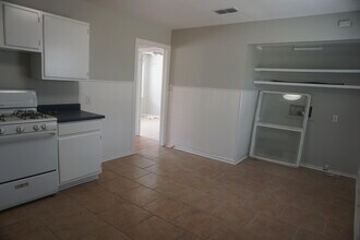 4314 32nd St in Lubbock, TX - Building Photo - Building Photo