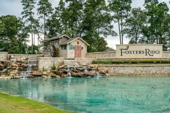 property at 13712 Moss Lake Ln