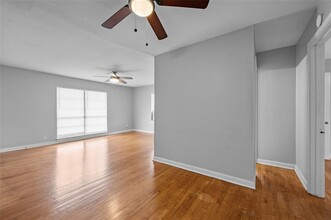 1919 McDuffie St in Houston, TX - Building Photo - Building Photo