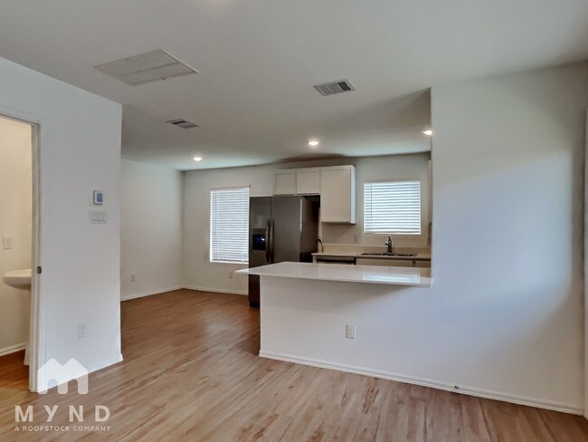 4130 Neches Bnd Dr in Baytown, TX - Building Photo - Building Photo