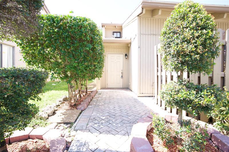 2125 SW 81st Ave in Davie, FL - Building Photo