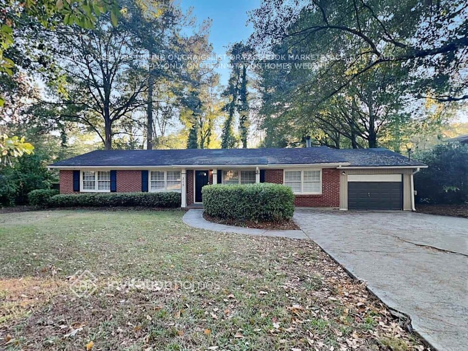 315 Ridgecrest Dr in Lawrenceville, GA - Building Photo