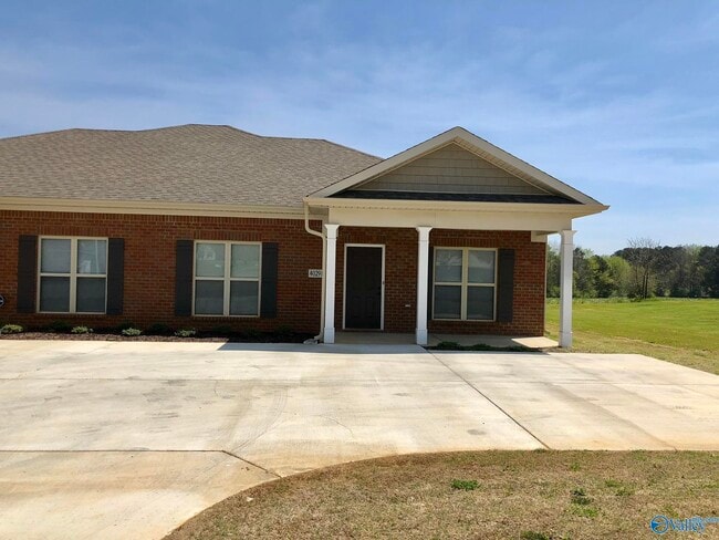 property at 4029 Jeff Rd NW