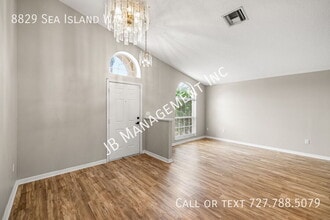 8829 Sea Island Way in Tampa, FL - Building Photo - Building Photo