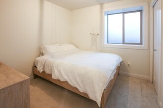 2618 SE 51st Ave in Portland, OR - Building Photo - Building Photo