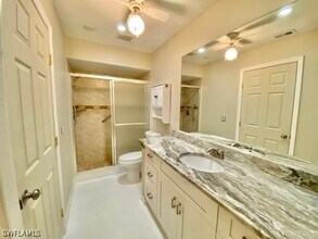 3352 Timberwood Cir in Naples, FL - Foto de edificio - Building Photo