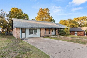 8907 Panther Dr in Waco, TX - Building Photo - Building Photo