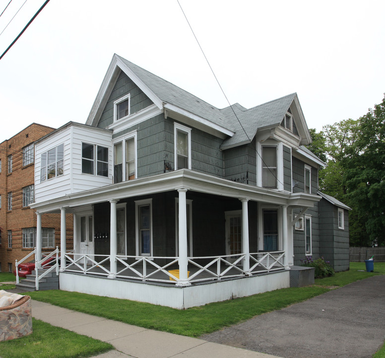 160 Chapel Pl in Binghamton, NY - Building Photo