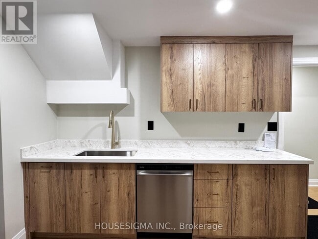 property at 9-B9 Delevan Ct