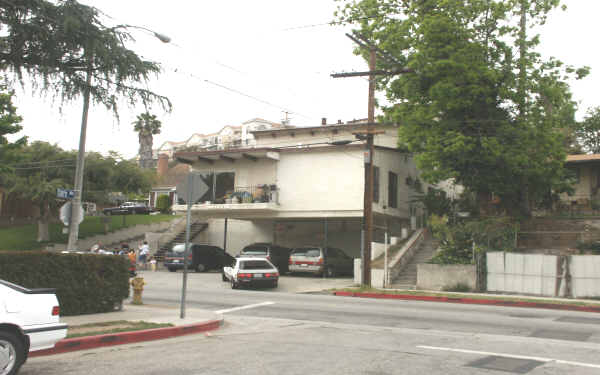 4743 Gambier St in Los Angeles, CA - Foto de edificio