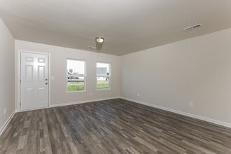 1225 Zoysia Dr in Rocky Mount, NC - Building Photo - Building Photo