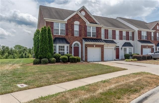 property at 4098 Holly Villa Cir