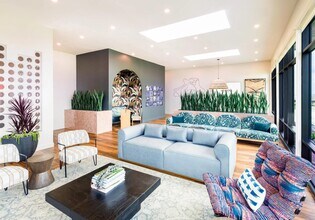 Modera Trinity in Dallas, TX - Building Photo - Building Photo