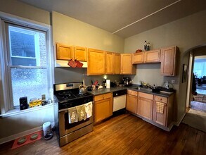 1406 N Campbell Ave, Unit 2 in Chicago, IL - Building Photo - Building Photo