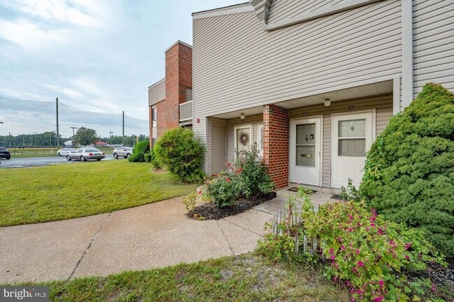 property at 254 Vail Ct